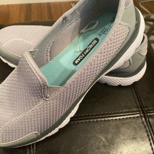 Cool Wave Memory Foam Shoes - Women's 9W